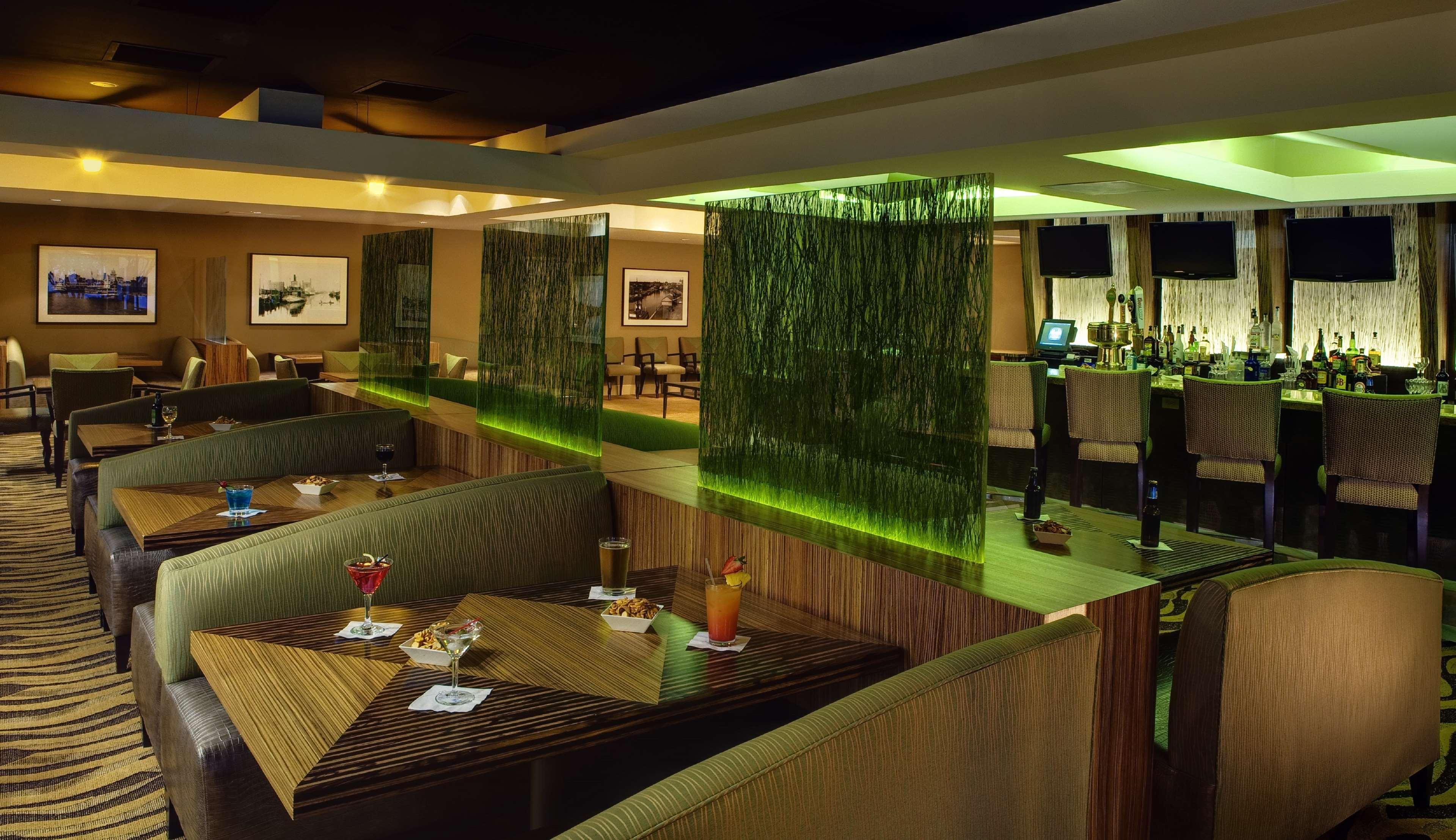 Hilton Stockton Hotel Bagian luar foto