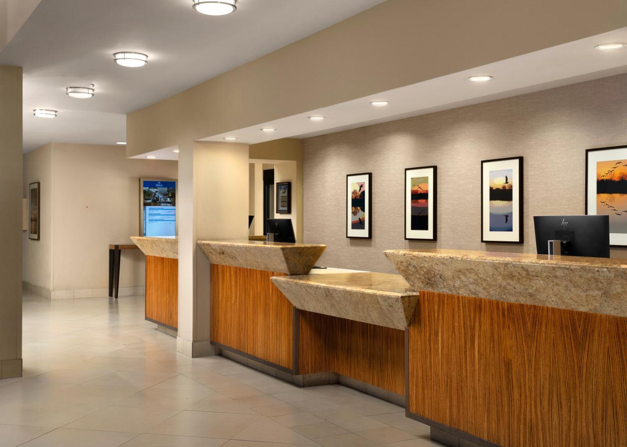 Hilton Stockton Hotel Bagian luar foto