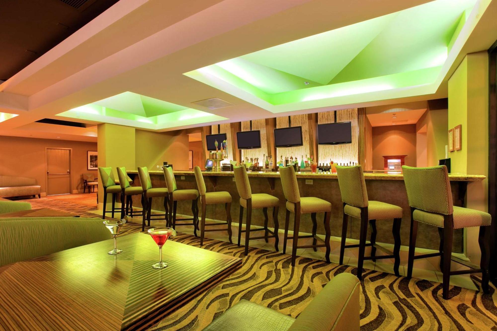 Hilton Stockton Hotel Bagian luar foto