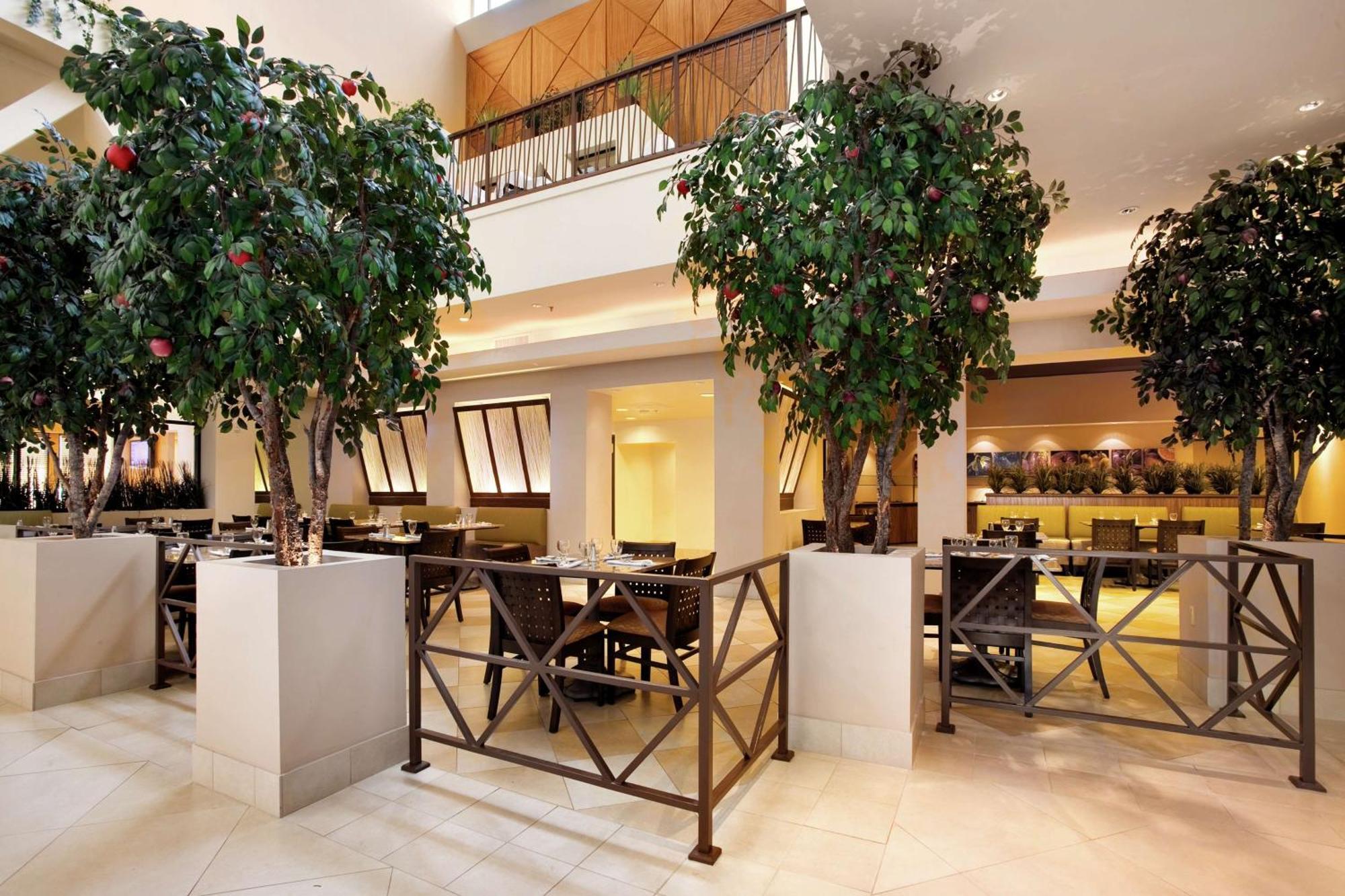 Hilton Stockton Hotel Bagian luar foto